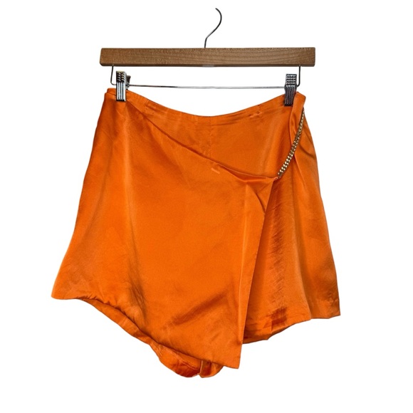 Amanda Uprichard X Stilla Gold-tone Chain Detail Sheen Skort in Fire Size M - Picture 4 of 9
